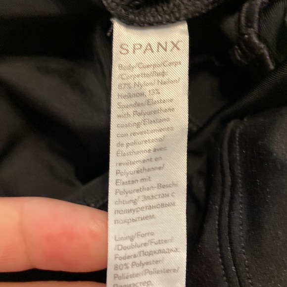 SPANX Leggings size M excellent condition please see pictures inseam 27” - Picture 10 of 16